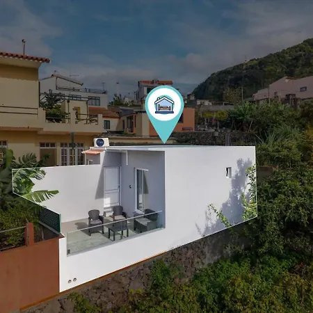 Atlantic View * Ponta Delgada (Madeira)